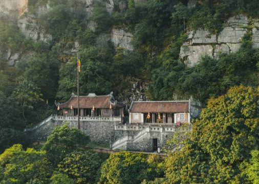 Kinh nghiệm đi Yên Tử 1 ngày: Lịch trình & Chi phí chi tiết 2026